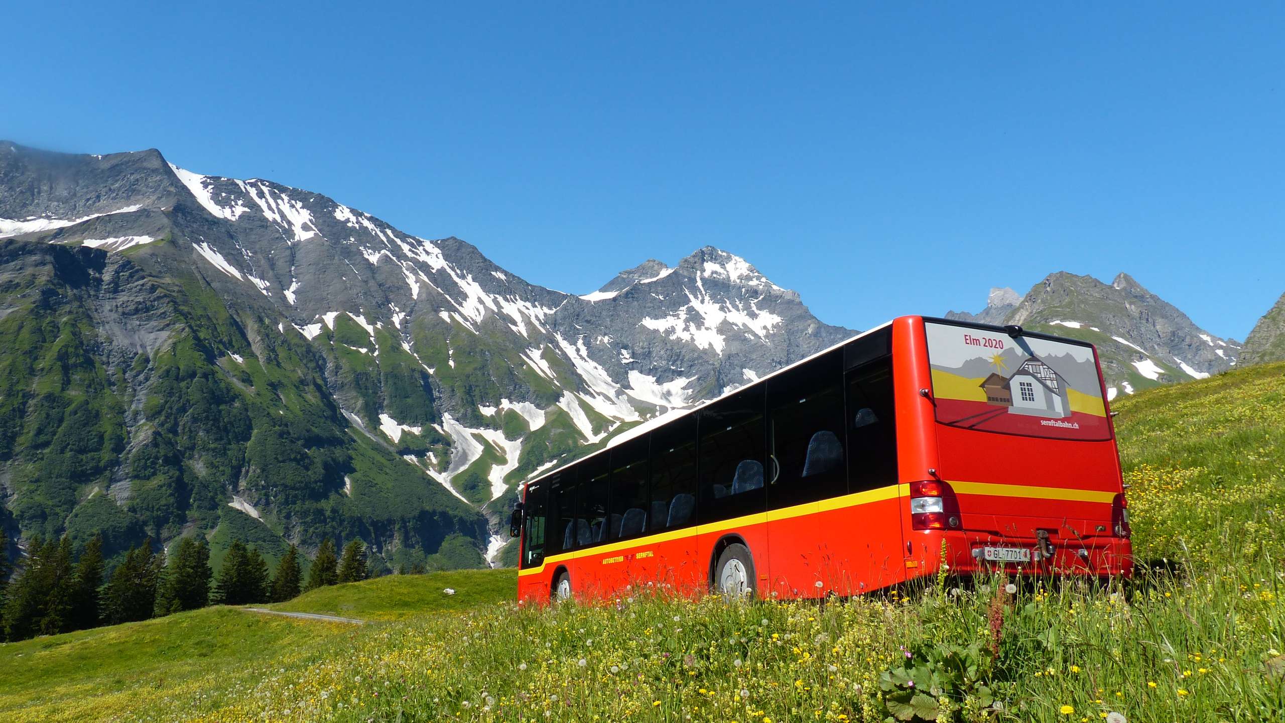 Mit der Buslinie 545 auf die Alp Obererbs